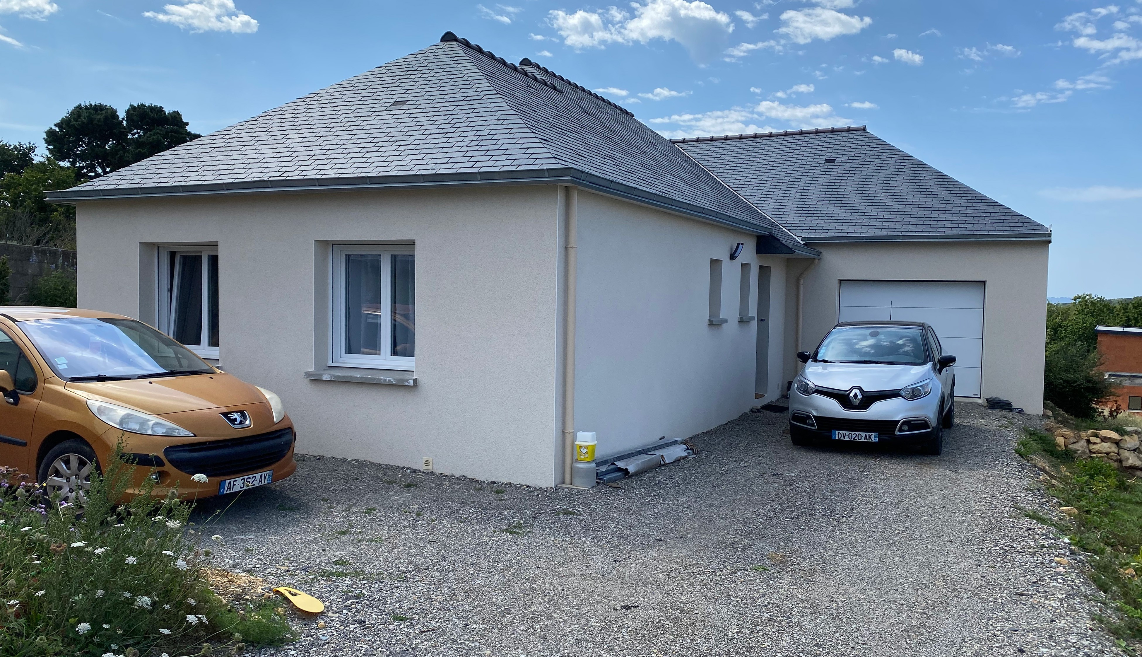 Modèle de maison plain pied 2 chambres avec garage 