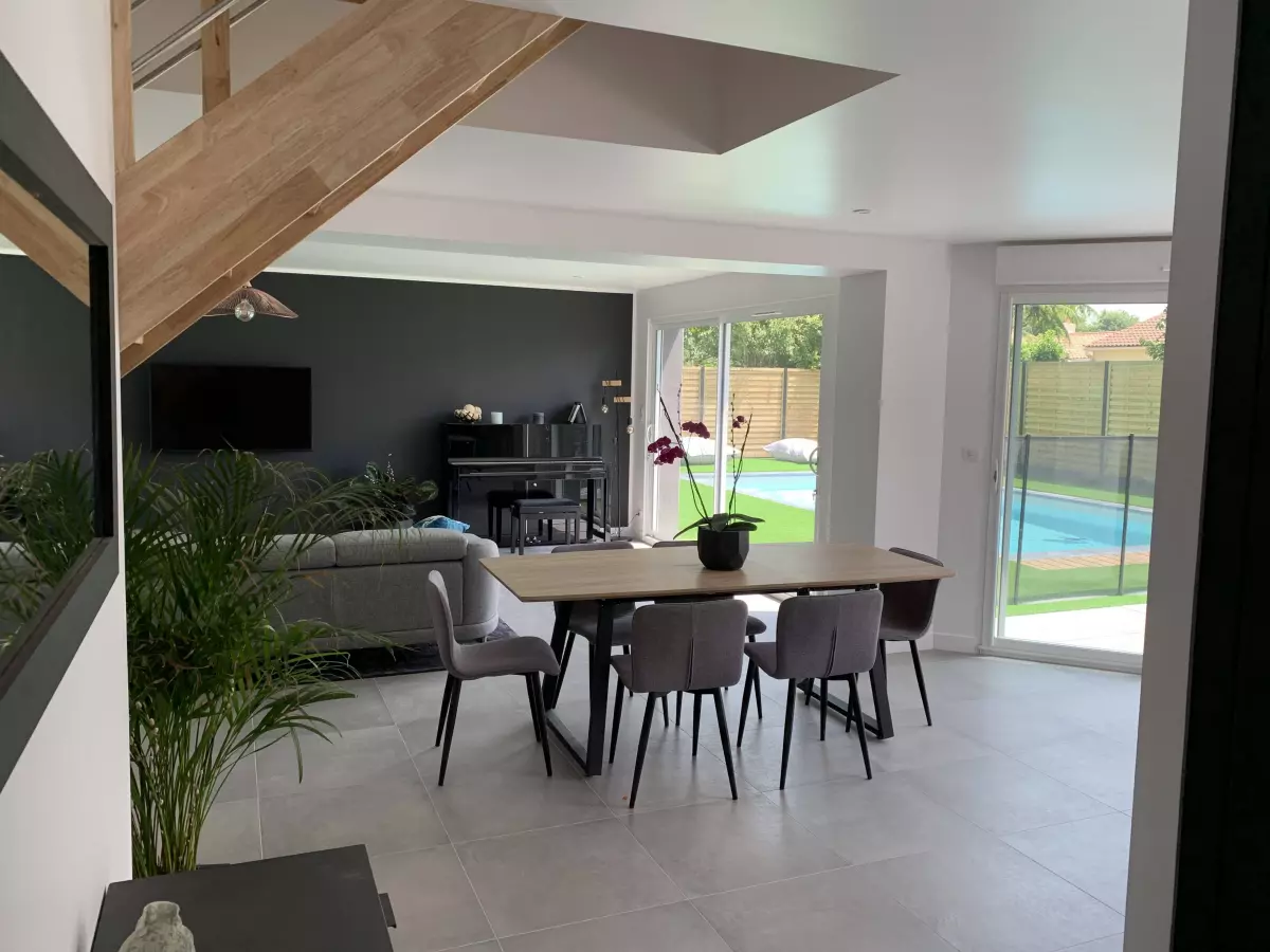 Maison secondaire avec piscine 44 1