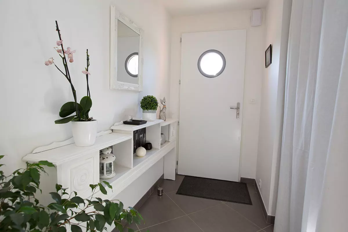 Maison neuve haute en couleurs Châteaulin 4