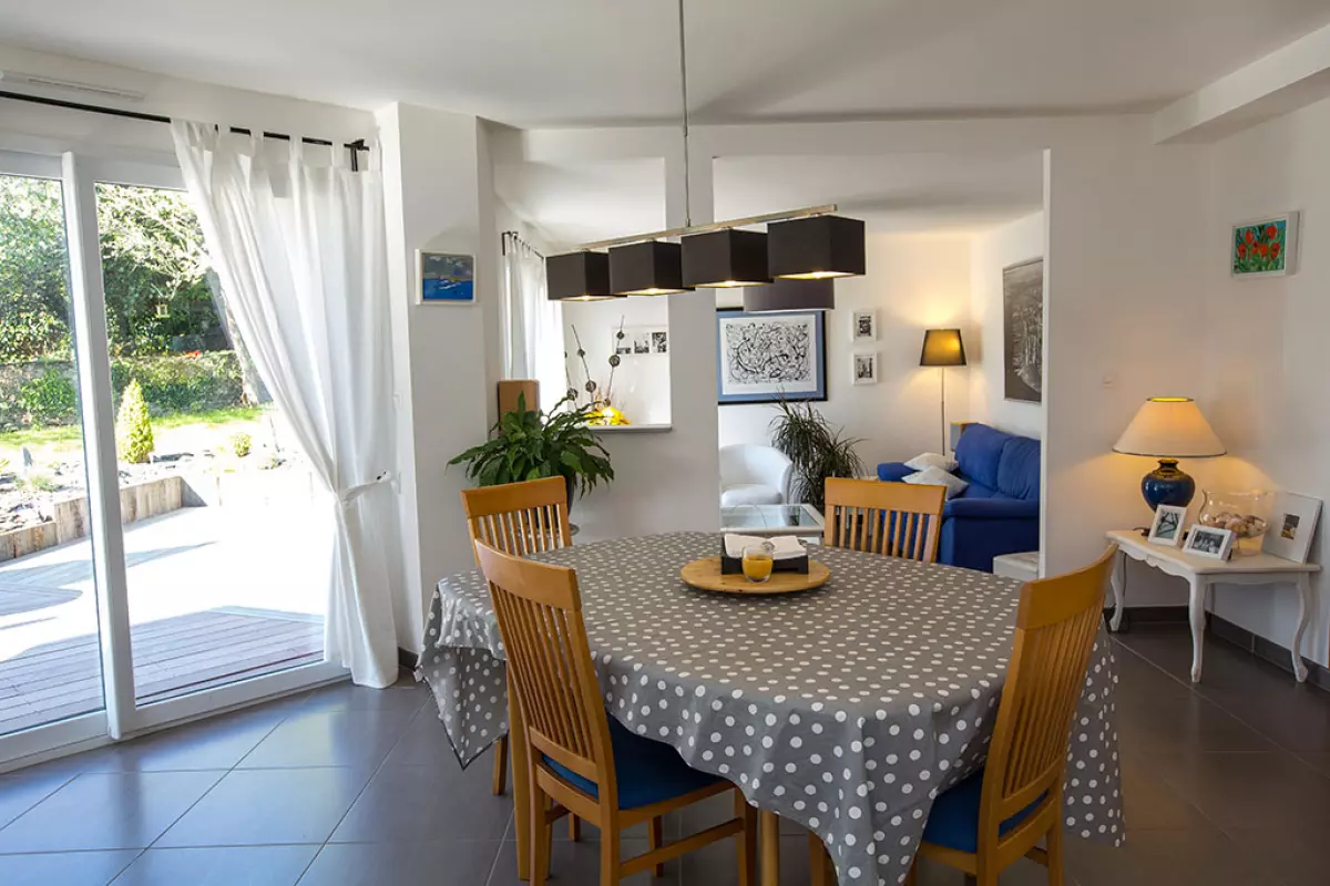 Maison neuve haute en couleurs Châteaulin 5