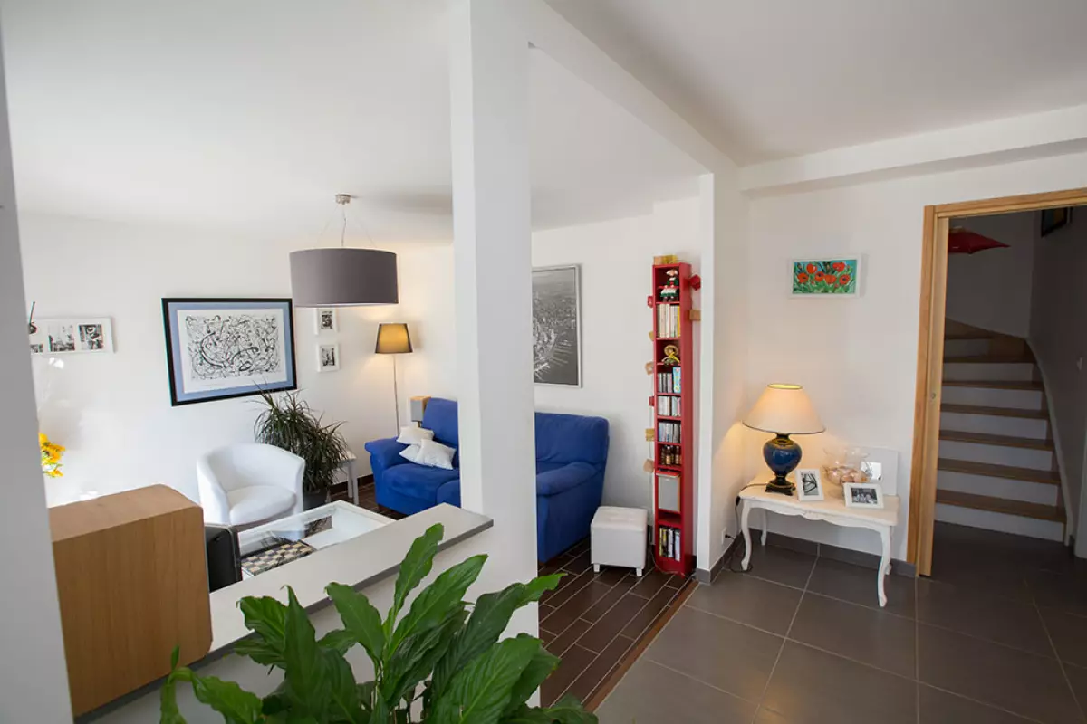 Maison neuve haute en couleurs Châteaulin 7