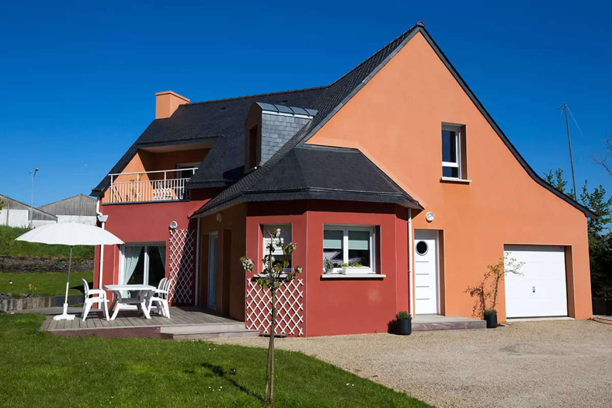 Maison neuve haute en couleurs Châteaulin
