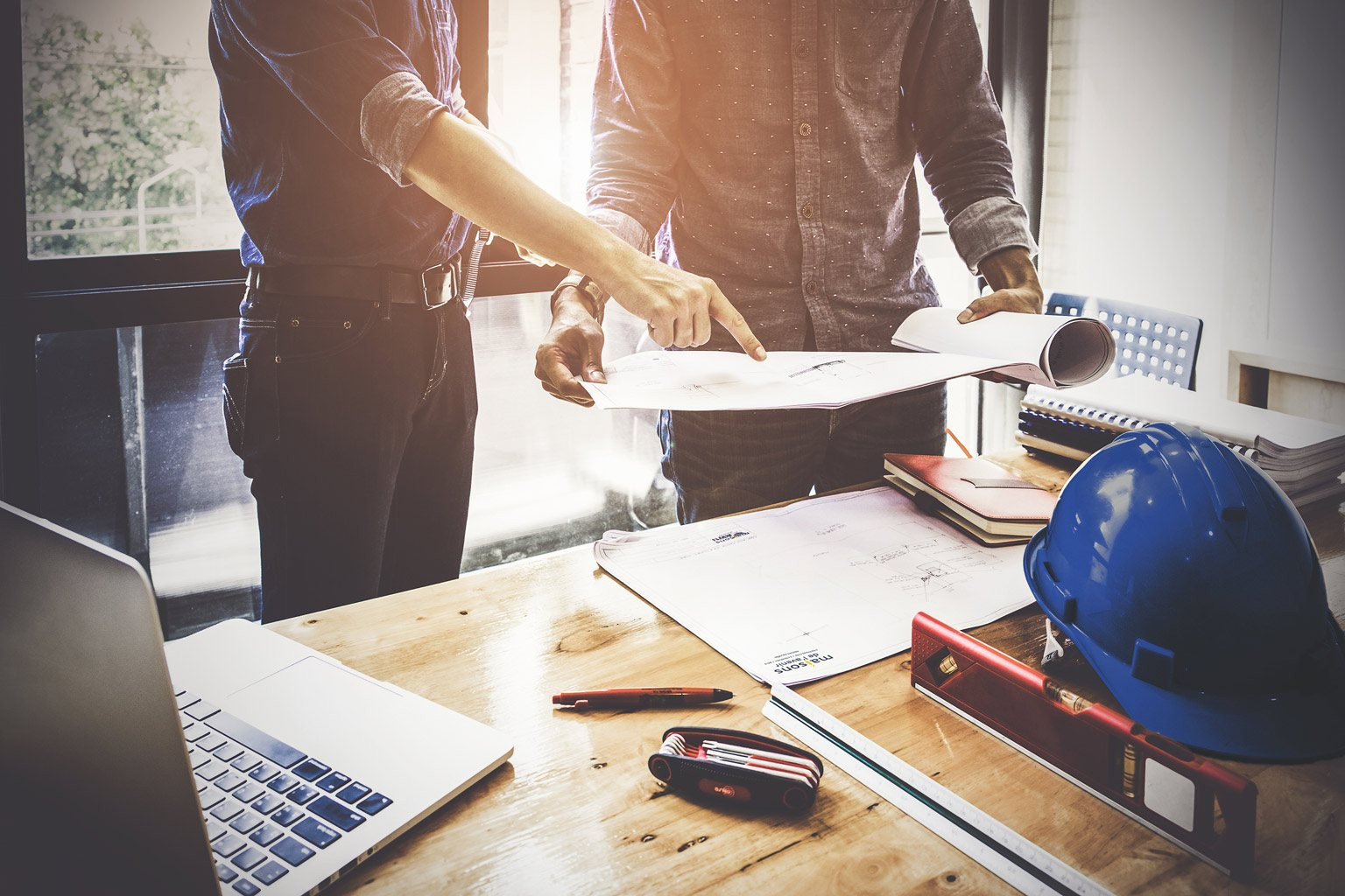 Signer un contrat de marché de travaux privés avec un contractant général