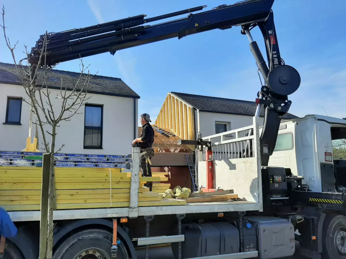 surelevation-maison-agrandissement-ossature-bois-chantier-2