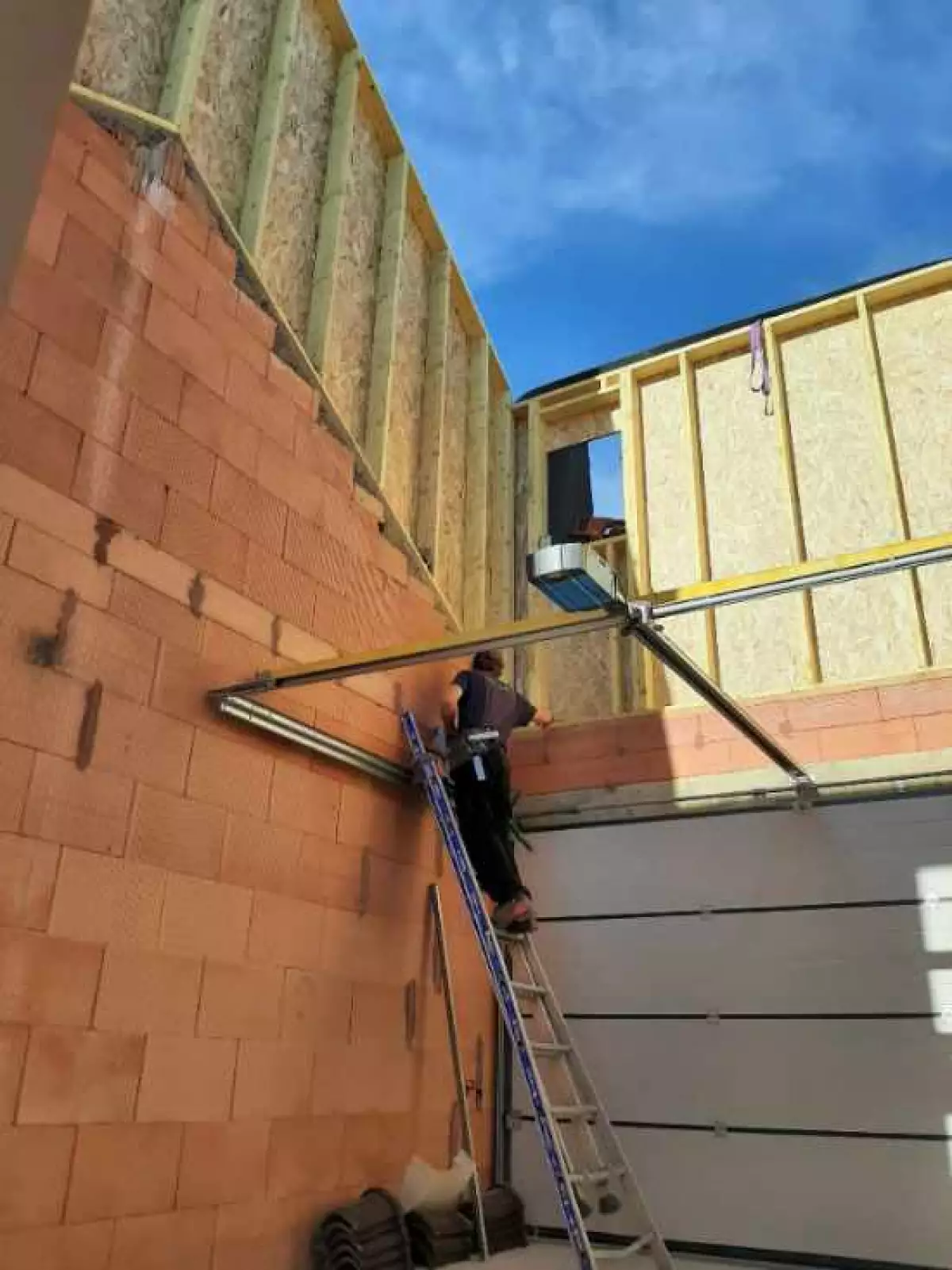 surelevation-maison-agrandissement-ossature-bois-installation