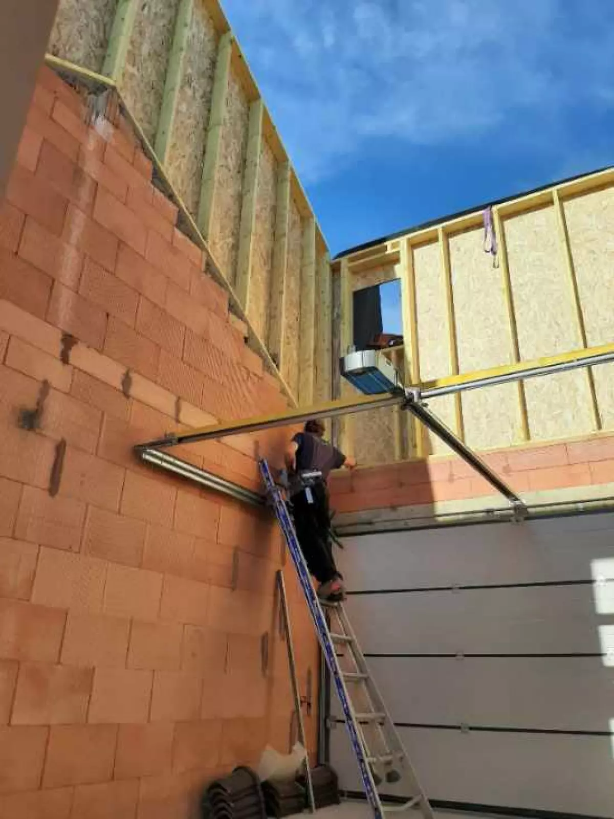 surelevation-maison-agrandissement-ossature-bois-installation