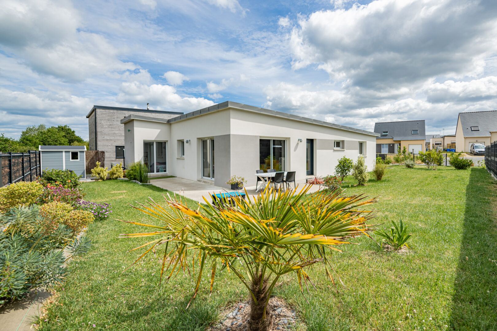 Plan-maison-plain-pied-3-chambres-en-Finistère-Sud--vue-terrasse