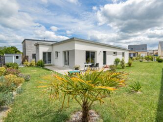 Plan-maison-plain-pied-3-chambres-en-Finistère-Sud--vue-terrasse